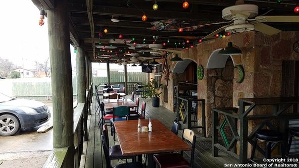1023 N 1st Ave, Crystal City, TX 78839